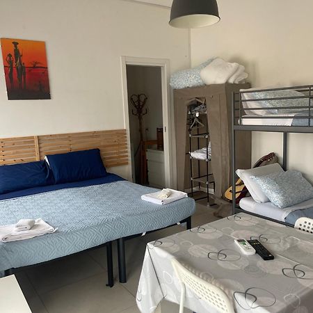 Onlyroomsrho Bagian luar foto