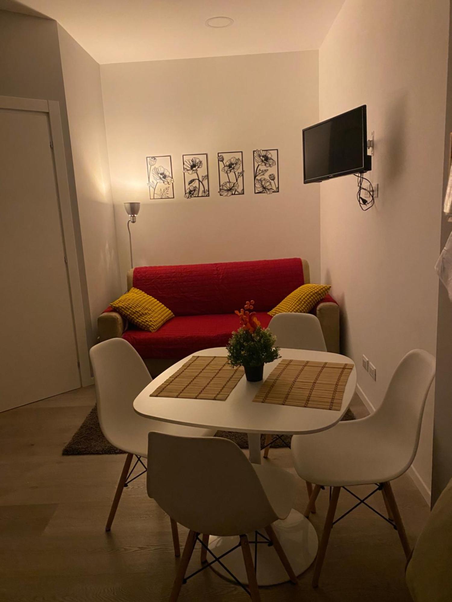 Onlyroomsrho Bagian luar foto